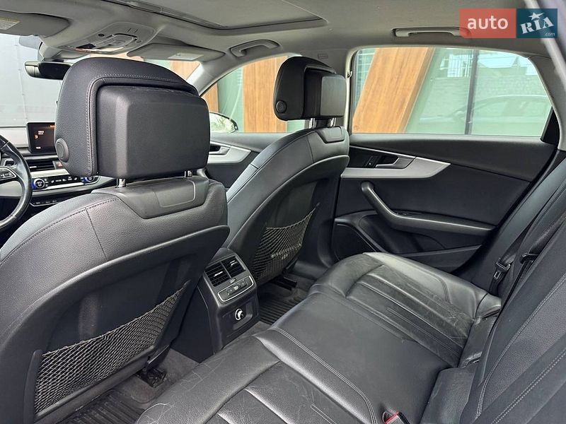 Седан Audi A4 2016 в Луцке