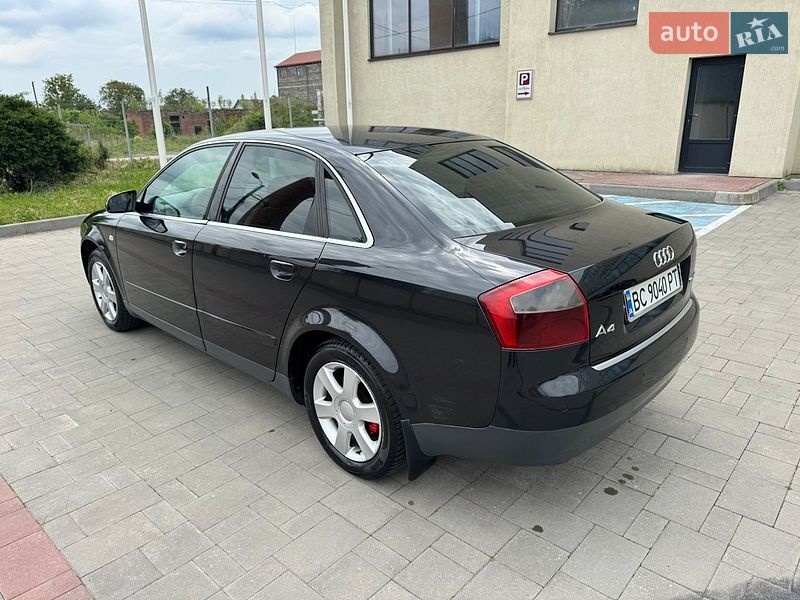 Седан Audi A4 2003 в Стрые