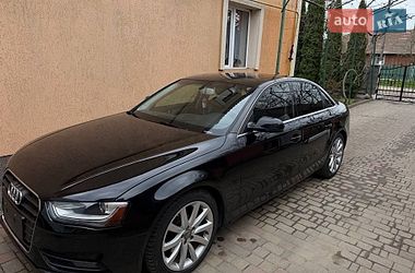 Седан Audi A4 2012 в Львове