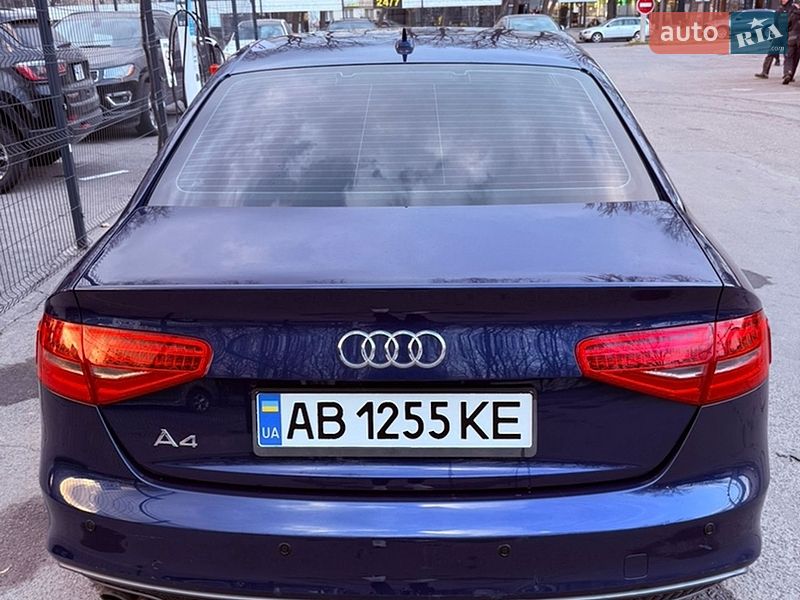 Седан Audi A4 2015 в Вінниці