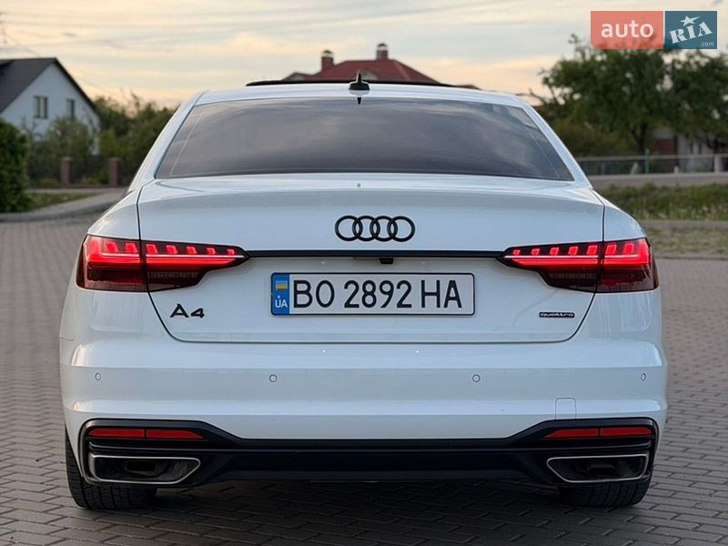 Седан Audi A4 2023 в Бучачі