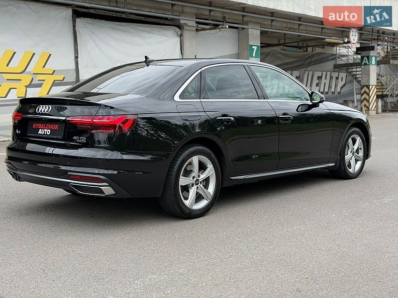 Седан Audi A4 2024 в Киеве