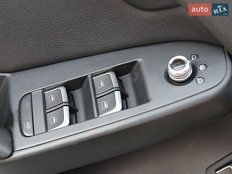 Седан Audi A4 2013 в Києві