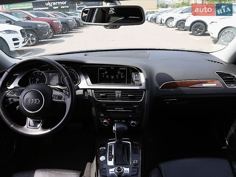 Седан Audi A4 2013 в Києві
