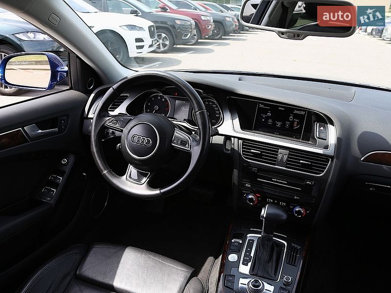 Седан Audi A4 2013 в Києві
