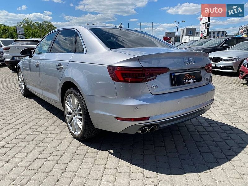 Седан Audi A4 2018 в Львові
