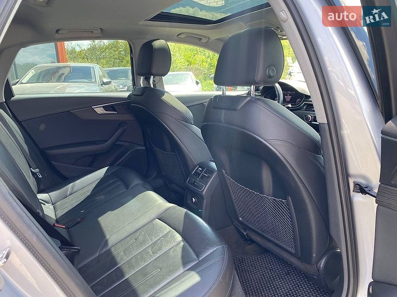 Седан Audi A4 2018 в Львові