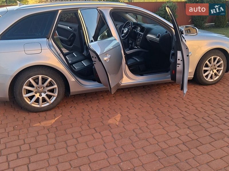 Универсал Audi A4 2013 в Стрые