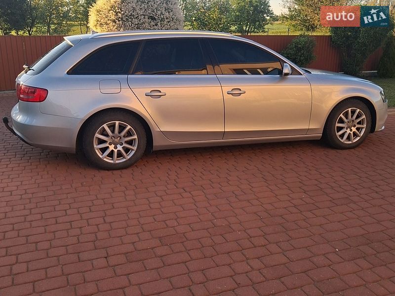 Универсал Audi A4 2013 в Стрые