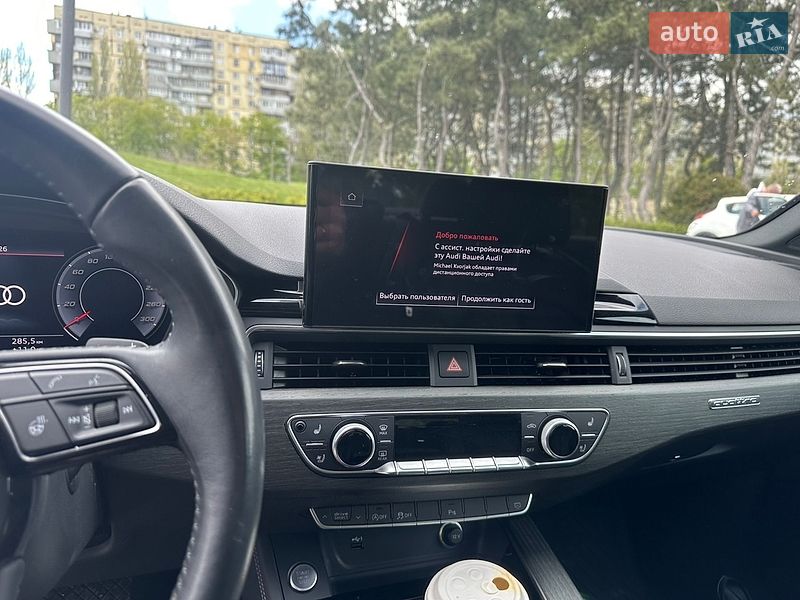 Седан Audi A4 2020 в Дніпрі