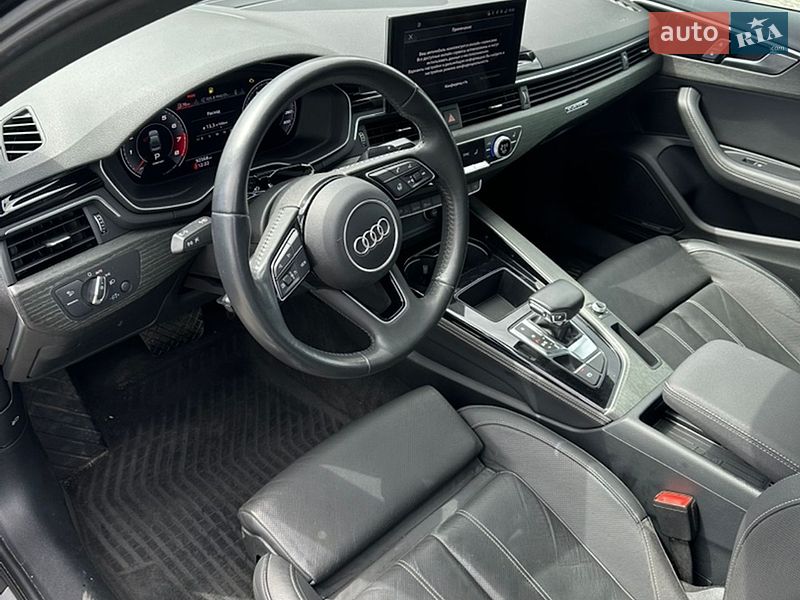 Седан Audi A4 2020 в Дніпрі