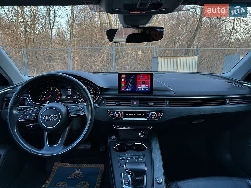 Седан Audi A4 2017 в Львове