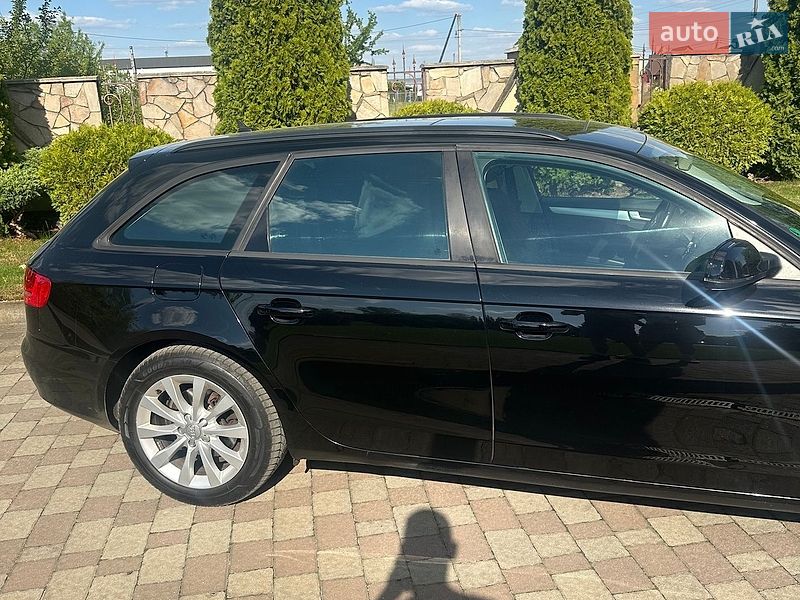 Універсал Audi A4 2011 в Сарнах