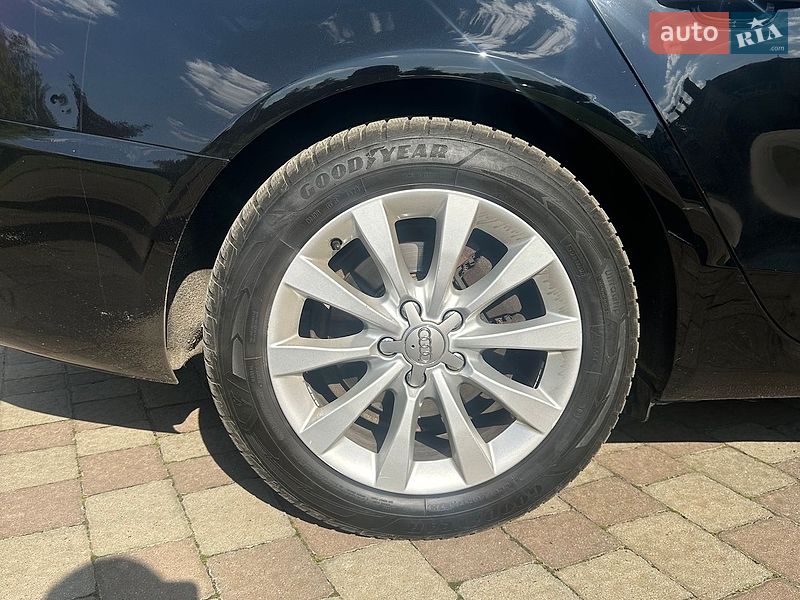 Універсал Audi A4 2011 в Сарнах