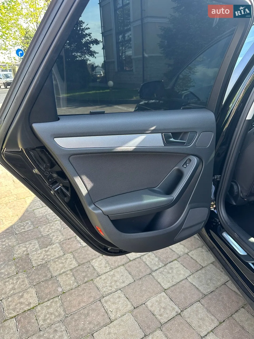 2011 Audi A4 - мініатюра 26