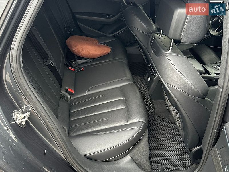 Седан Audi A4 2017 в Кривом Роге