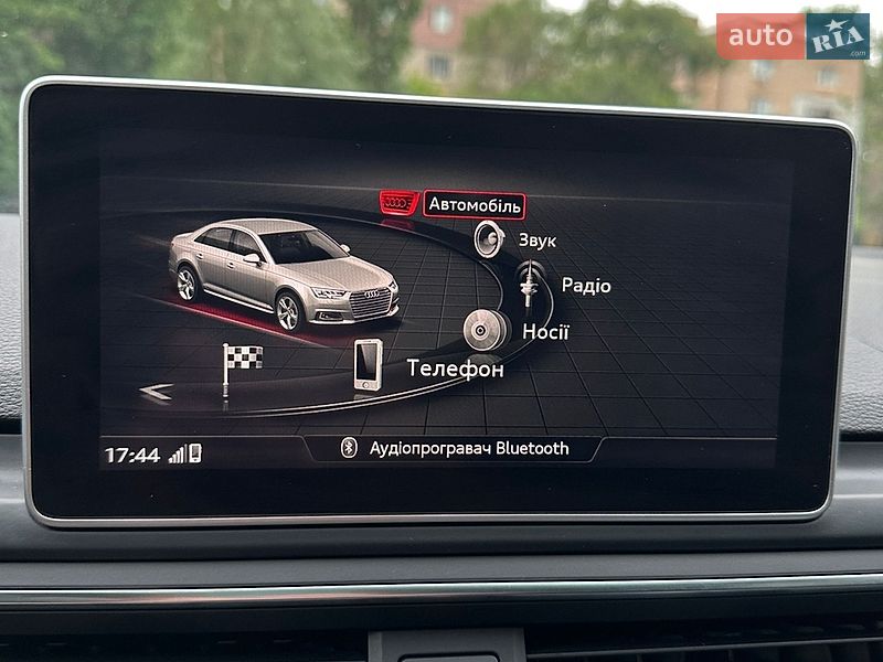 Седан Audi A4 2017 в Кривом Роге