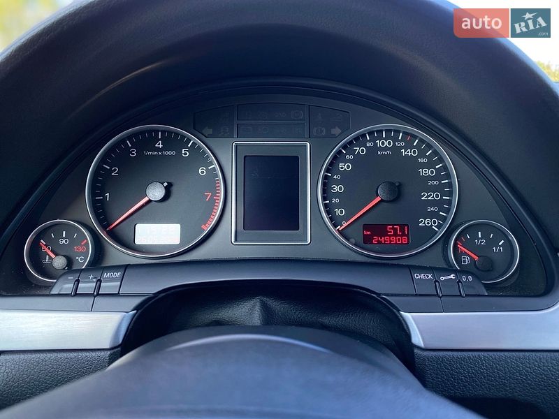 Седан Audi A4 2006 в Володимирі