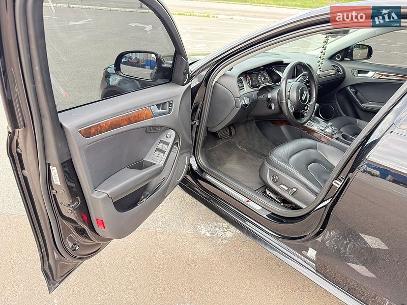 Седан Audi A4 2014 в Києві