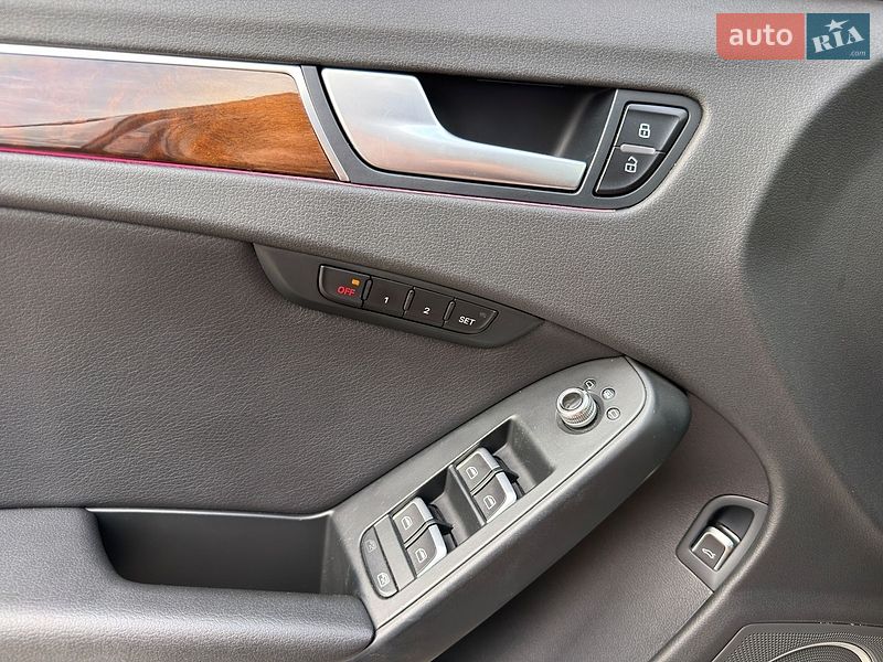 Седан Audi A4 2014 в Києві