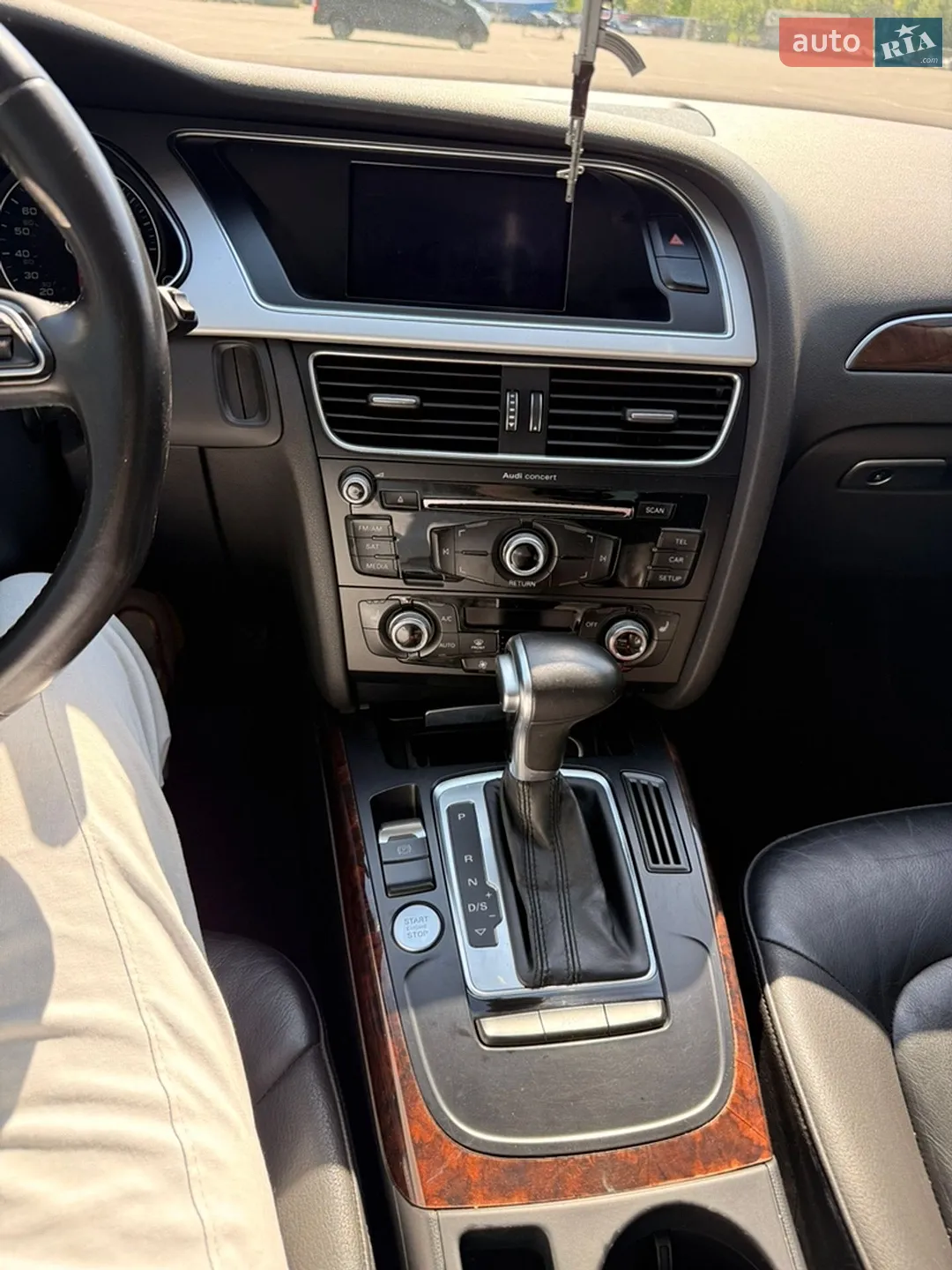 2015 Audi A4 - мініатюра 13