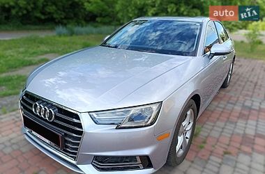 Седан Audi A4 2019 в Киеве