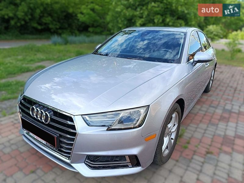 Седан Audi A4 2019 в Киеве
