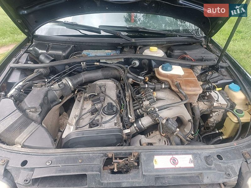 Седан Audi A4 1996 в Сумах