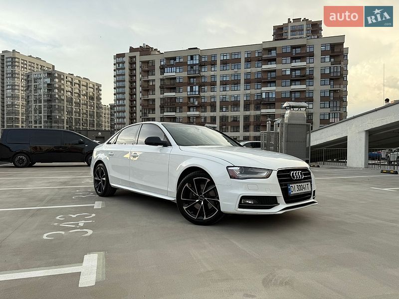 Седан Audi A4 2013 в Киеве