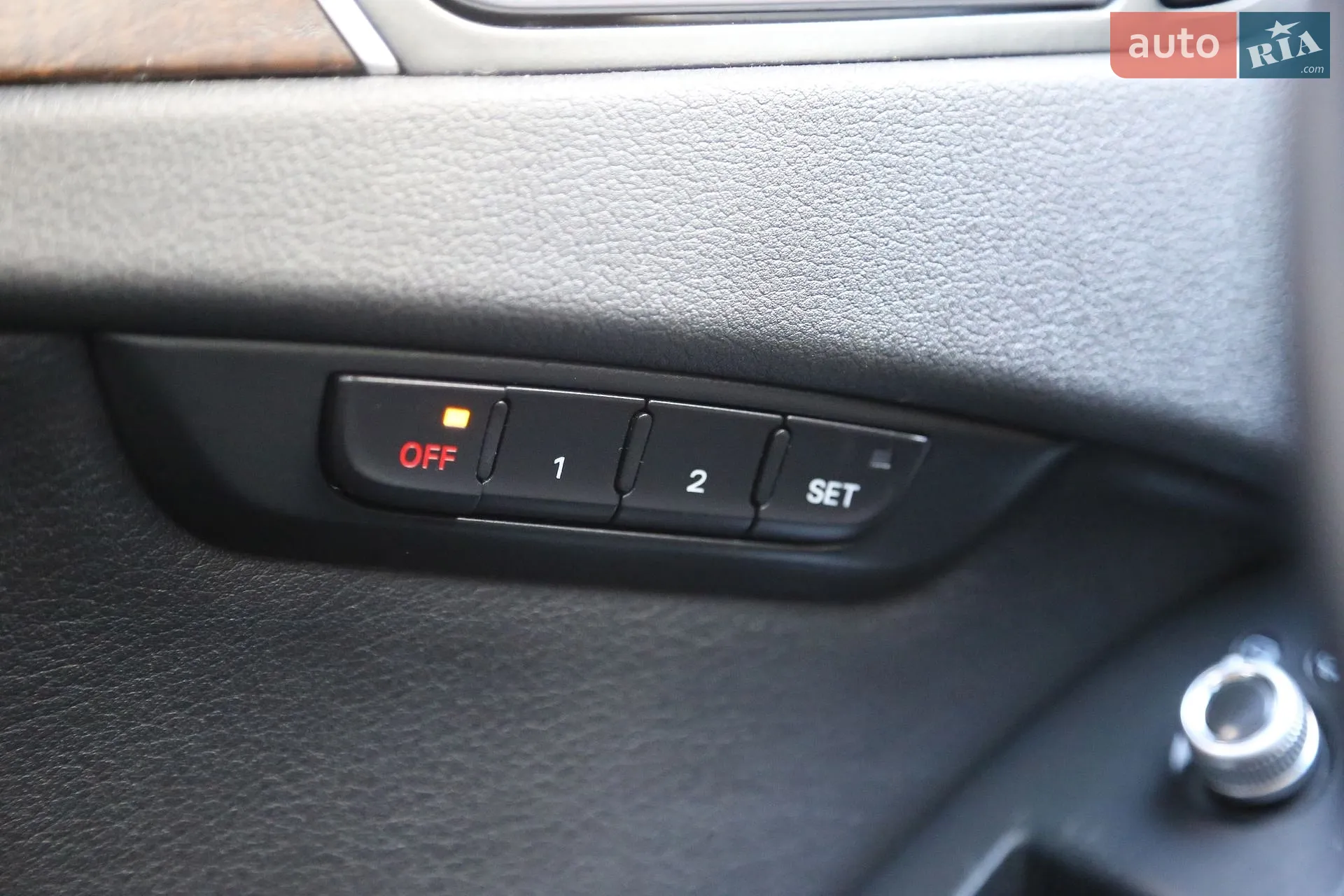 2013 Audi A4 - мініатюра 26