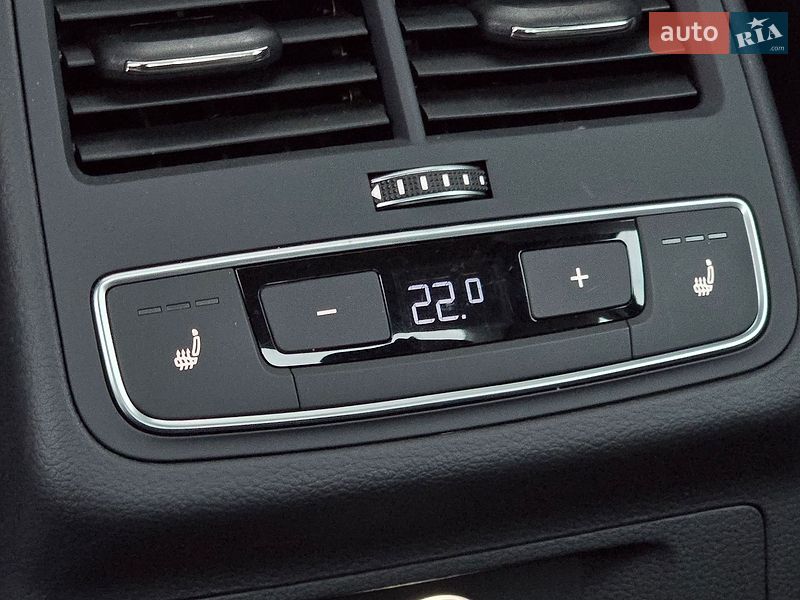 Седан Audi A4 2017 в Луцке