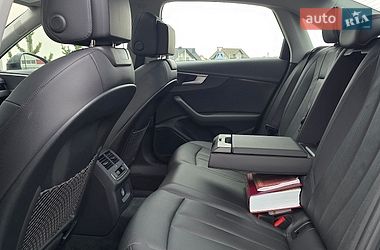 Седан Audi A4 2017 в Луцке