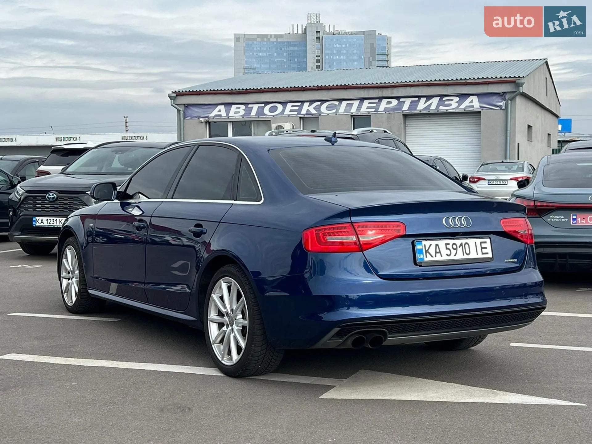 Audi A4 2015 VIN WAUFFAFL2FN036166 фото оголошення 4 з 10