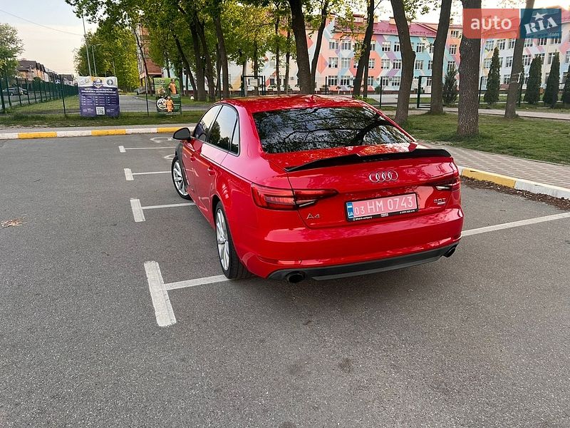 Седан Audi A4 2017 в Киеве