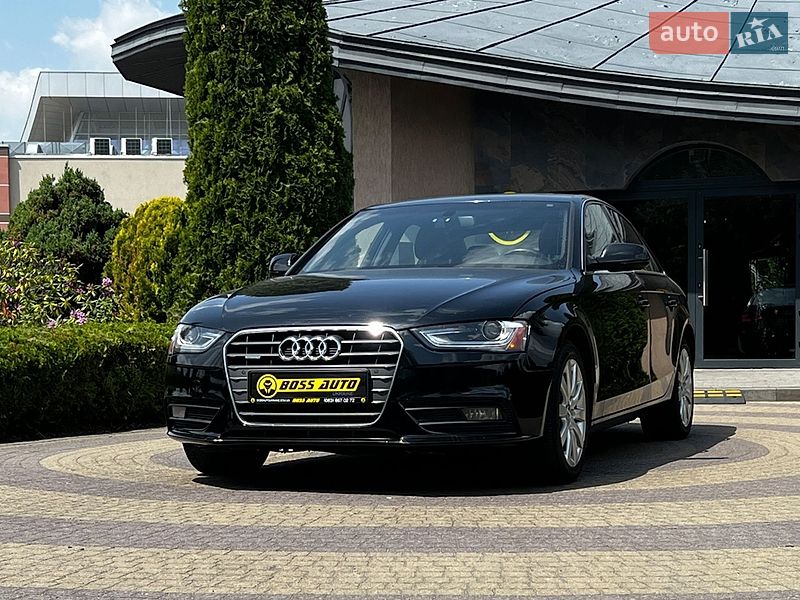 Седан Audi A4 2013 в Львові