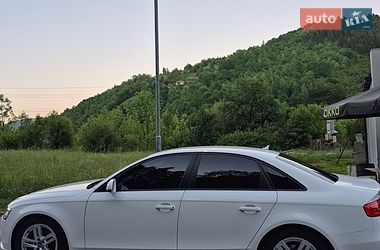 Седан Audi A4 2013 в Рахові