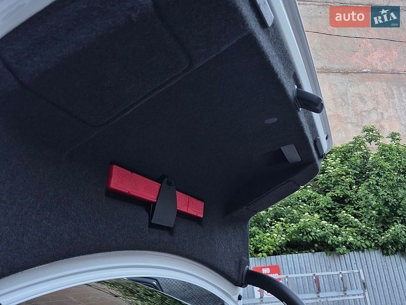 Седан Audi A4 2013 в Рахові