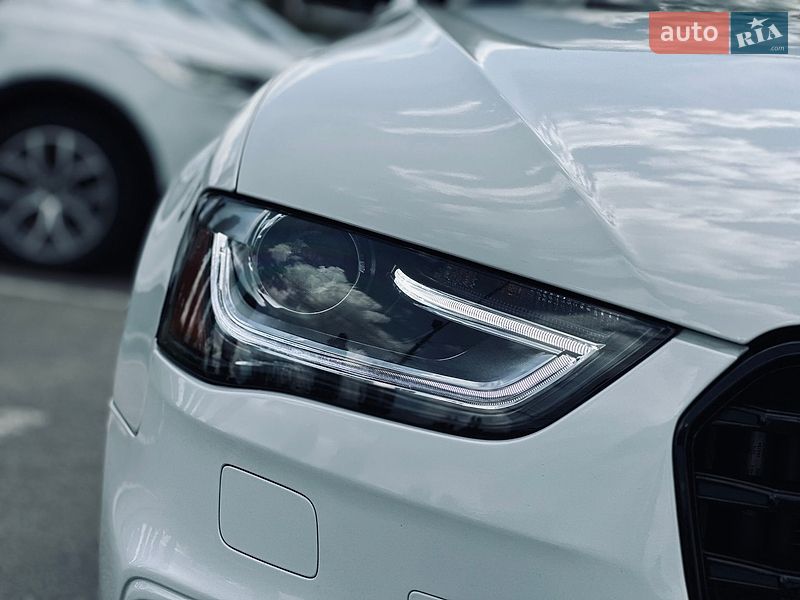 Седан Audi A4 2014 в Кременчуге