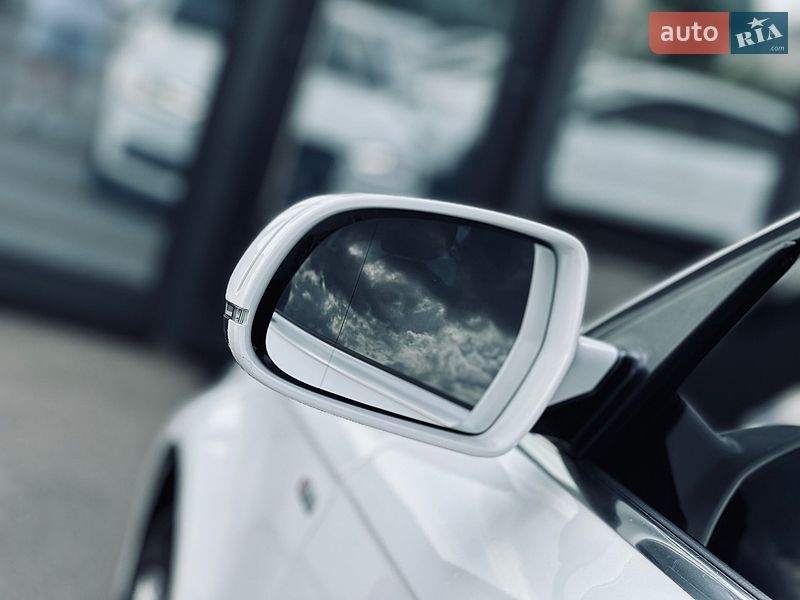 Седан Audi A4 2014 в Кременчуге