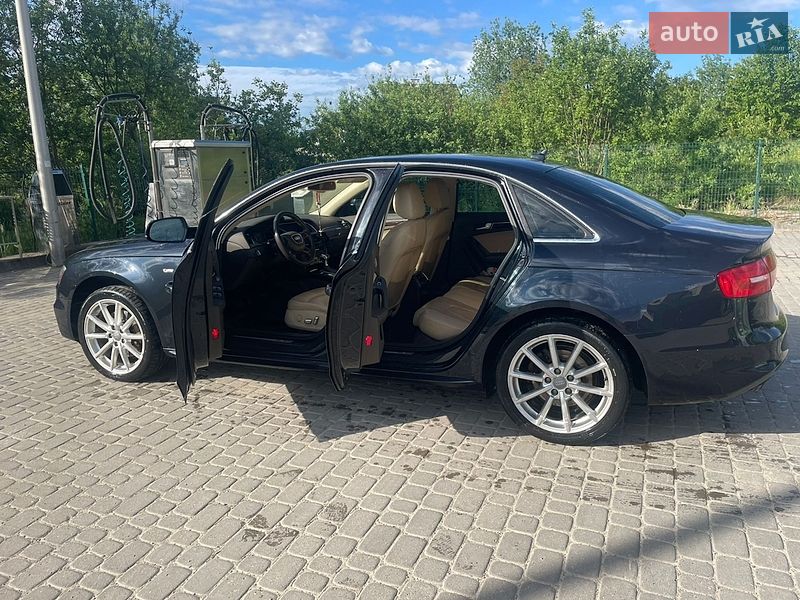 Седан Audi A4 2013 в Дрогобичі