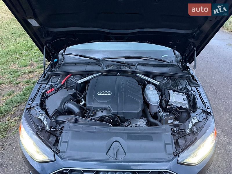 Седан Audi A4 2021 в Одессе