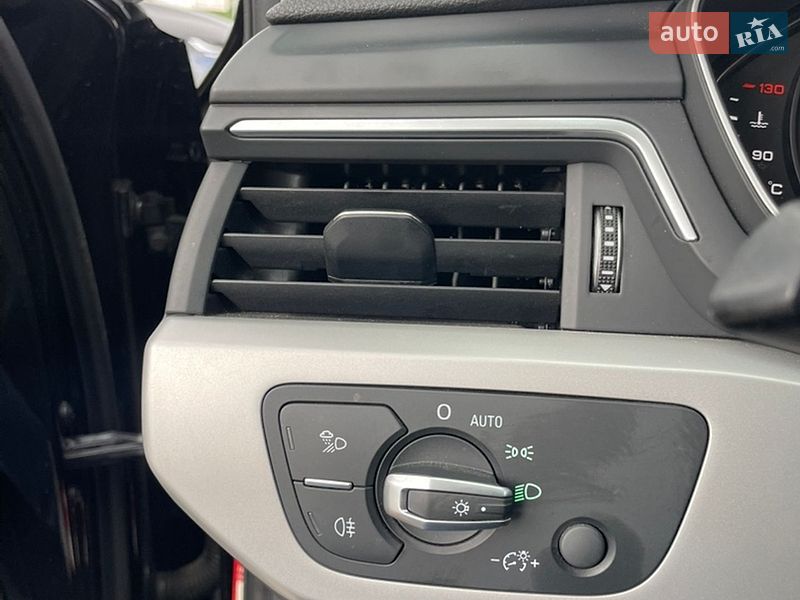 Седан Audi A4 2020 в Киеве