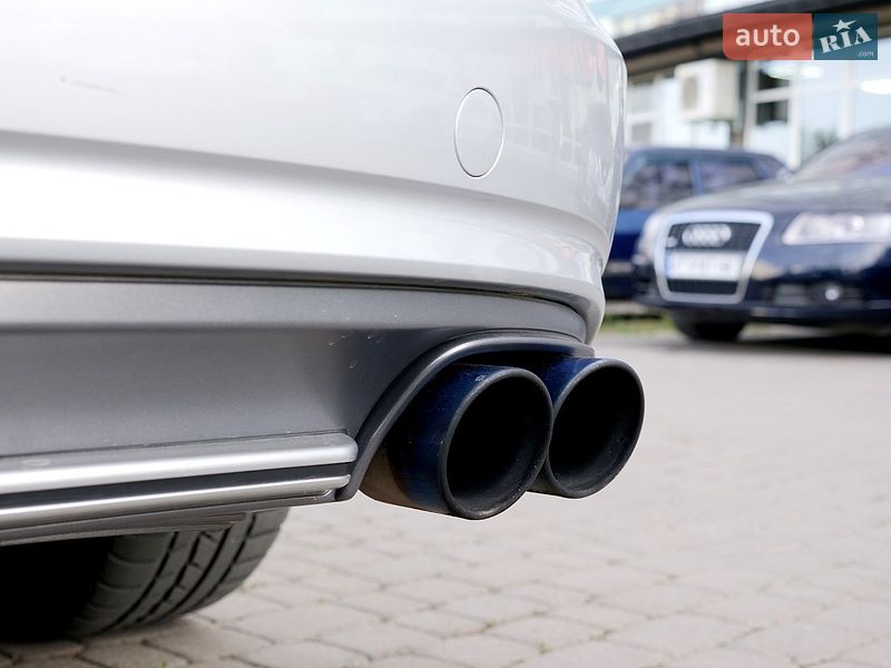 Седан Audi A4 2012 в Івано-Франківську