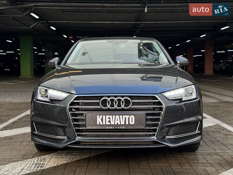 Седан Audi A4 2019 в Киеве