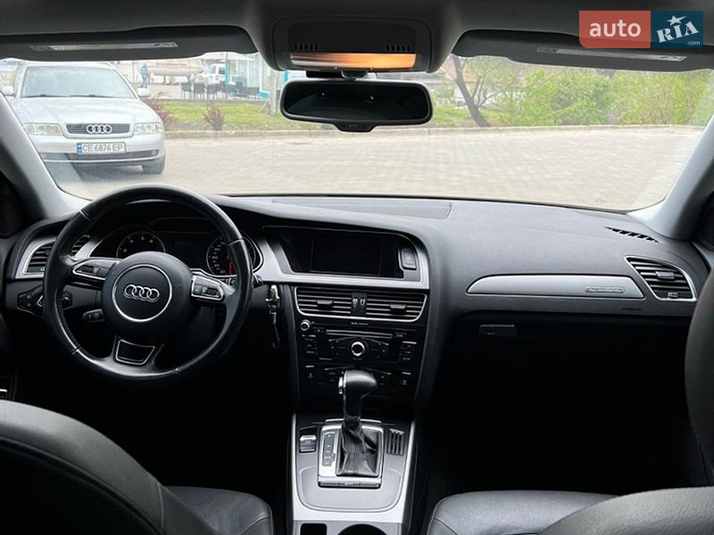 Седан Audi A4 2012 в Черновцах
