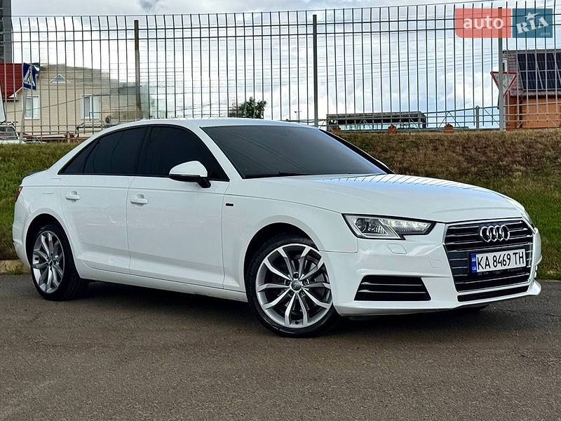 Седан Audi A4 2015 в Киеве