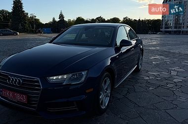 Седан Audi A4 2018 в Кременчуці