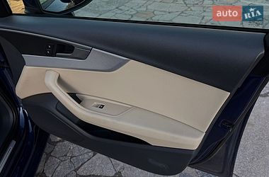 Седан Audi A4 2018 в Кременчуці