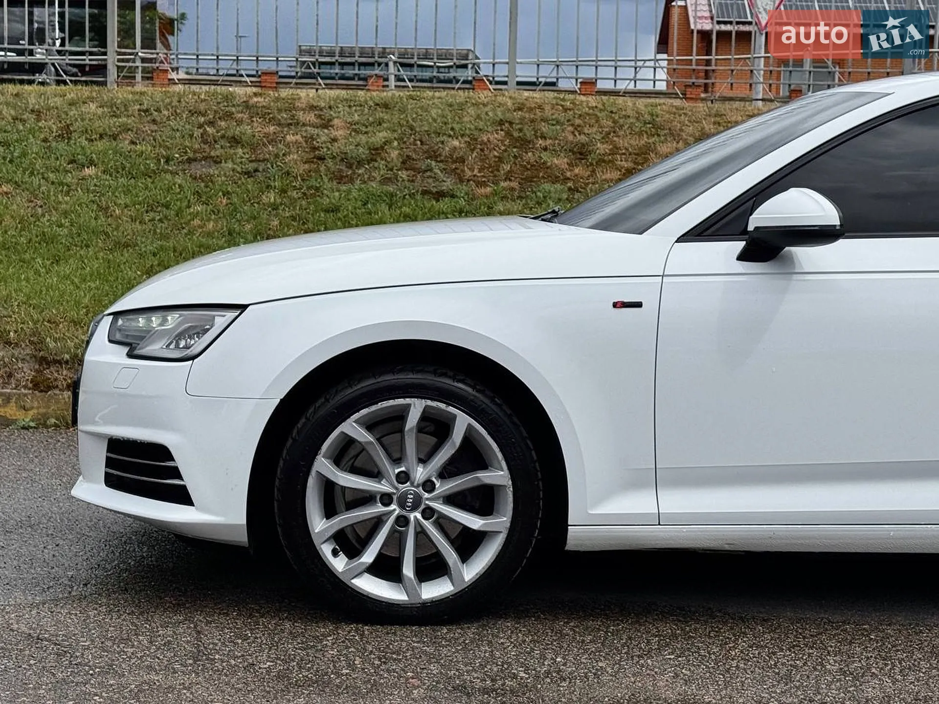 2015 Audi A4 - мініатюра 10