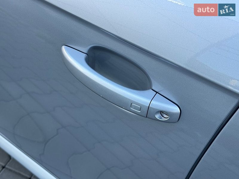 Седан Audi A4 2015 в Луцке
